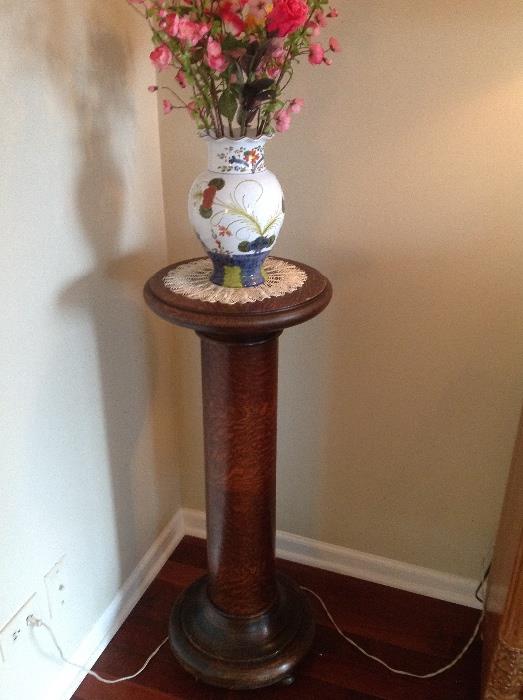 Oak Pedestal with Faenza Vase