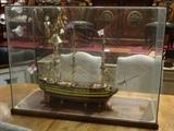 HMS VICTORY WOOD SHIP MODEL IN GLASS CASE, 3 FT. LONG