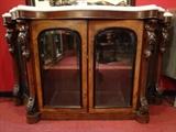 VICTORIAN ANTIQUE SIDEBOARD