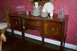 Wonderful mahogany sideboard/brandy board - beautiful details