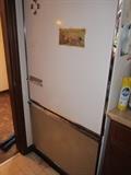 Vintage GE Frost Free fridge