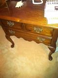 Thomasville nite table/stand