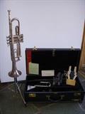 Getzen (Doc) Severinsen Silverplate trumpet with 3 mouth pieces, Case, Stand, etc.  Wonderful instrument!