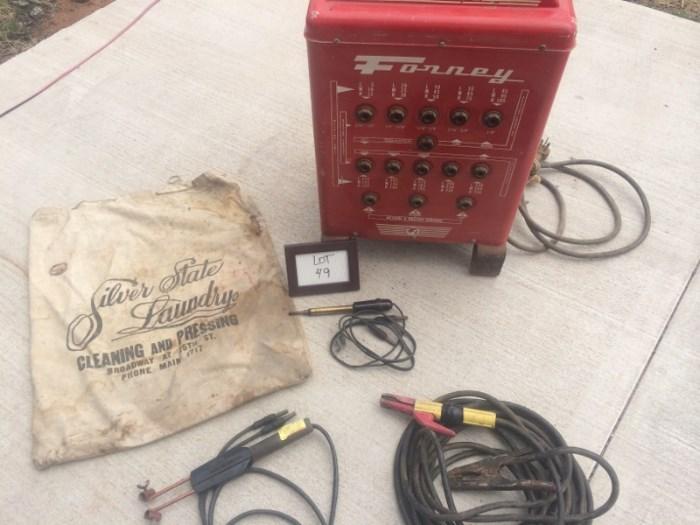 Very nice, older welder with lots of options and capability. This unit seems to have everything with it including a bonus. All of the cables and attachments are being stored in an antique laundry bag. Condition is Nice but untested. 