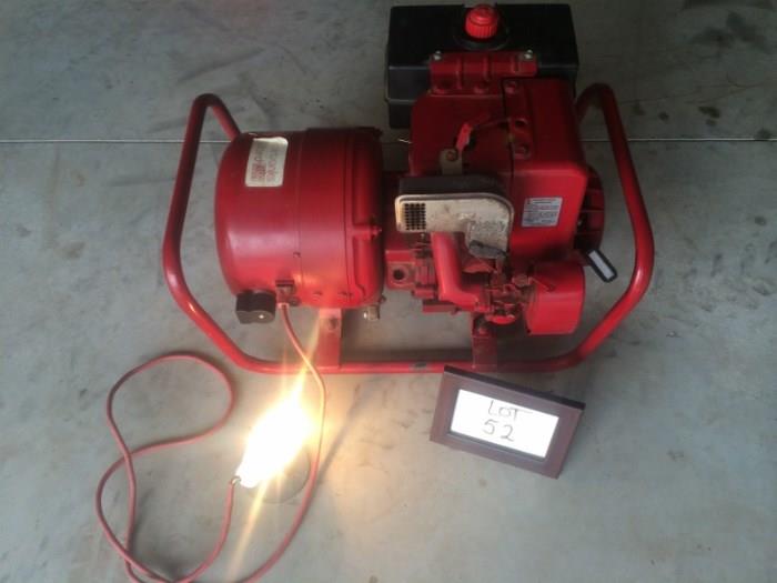 4000 Watt Compact Generator. Make is Fairbanks Wards. Output is 120/240V at 13Amps. Runs smooth, easy starter. Very nice generator with this “No Reserve” auction. Condition is very good.