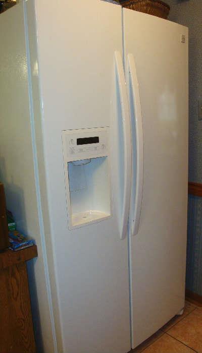 VERY NICE ! KENMORE SIDE BY SIDE FRIDGE WITH DISPENSERS "2 YEARS OLD"