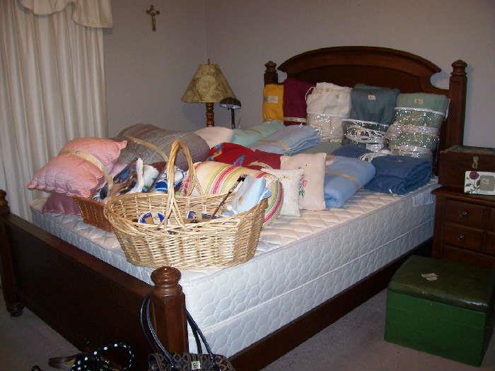Queen bed with good mattress, complete bedroom set (Broyhill).