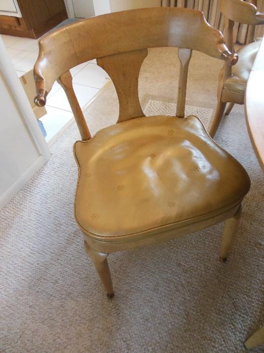 Mid Century Curved Back Gold Vinyl Set Side Chair