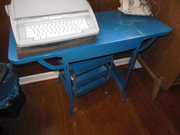 Vintage Metal Typewriter Table (2)