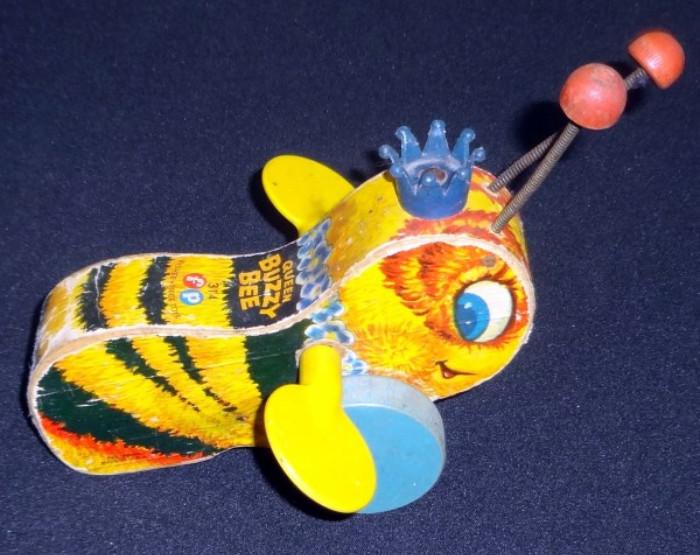 Vintage Fisher Price # 314 Queen Buzzy Bee Pull Toy