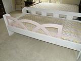Adorable toddler bed!