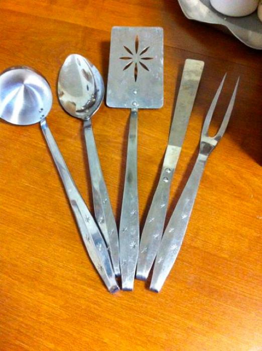 Retro kitchen utensils with starbursts  