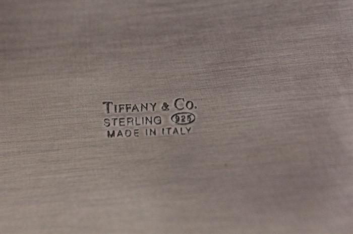Cigarette box is from Tiffany's