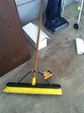 Outdoor broom