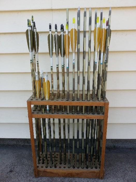 HUGE ASSORTMENT OF ARCHERY AND BOW HUNTING GEAR