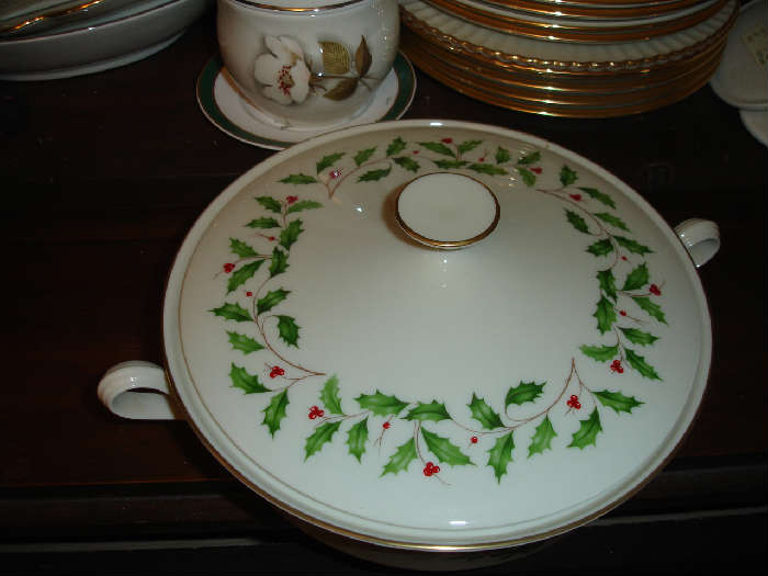 Lenox Christmas collection