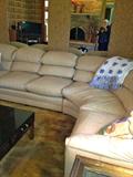 LEATHER SECTIONAL