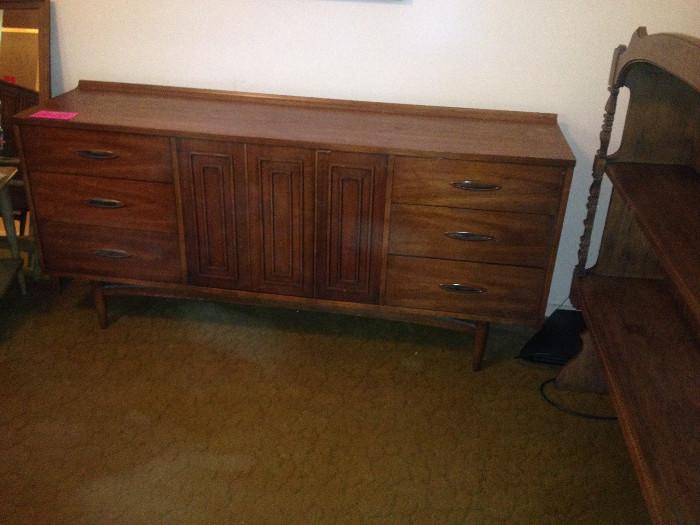 Mid Century Broyhill "Imperial" Dresser with Mirror (mirror not pictured)