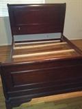 Cherry wood Queen sleigh bed