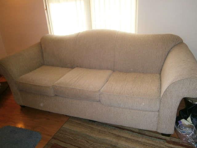 sofa  in very good condition