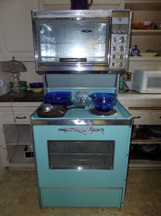 the best of the 50's eletric turquoise stoves