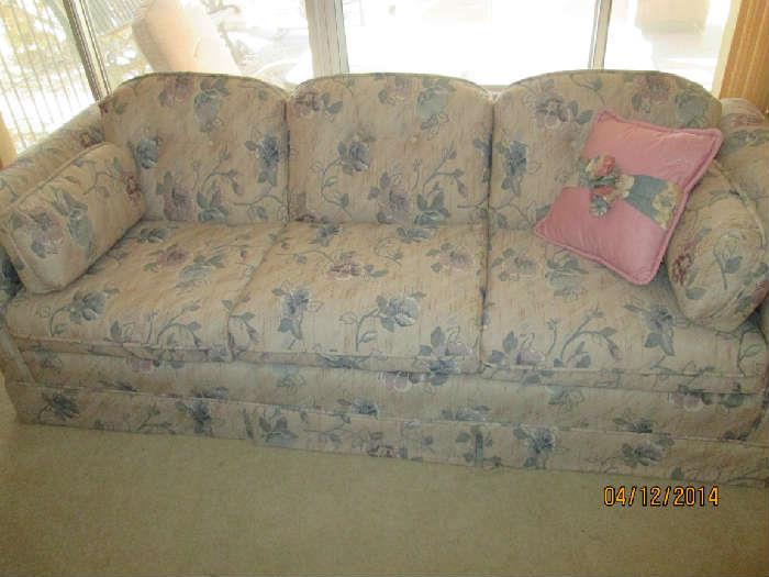 Lou Register sofa