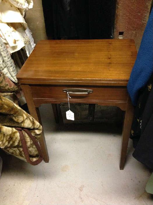 vintage sewing table, sewing machine works
