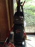 Hoover wind tunnel vacuum,