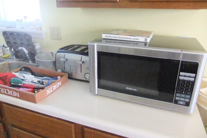 Microwave, 4 Slice Toaster,etc.