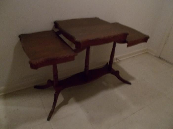 Vintage 3 Level Table - EXCELLENT CONDITION - probably 1930's/1940's