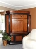 LARGE TELEVISION CABINET FOR FLAT SCREEN W/ STORAGE BELOW