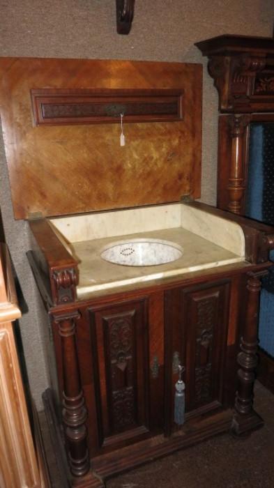Continental carved wash basin 