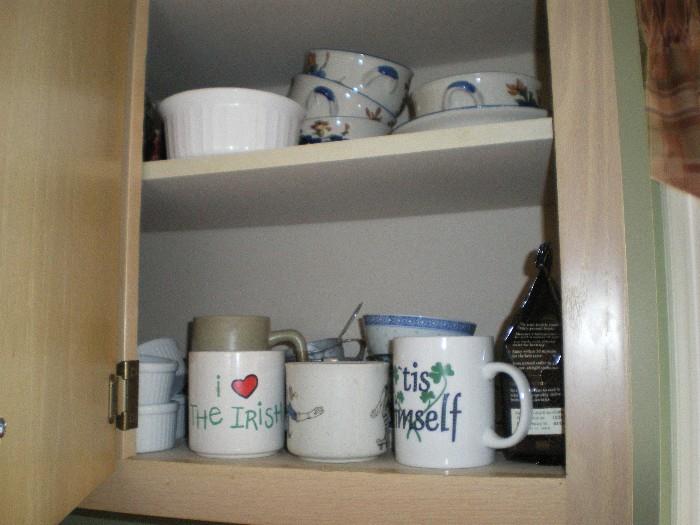 ASSORTED CUPS/BOWLS, SOUP, MISC.