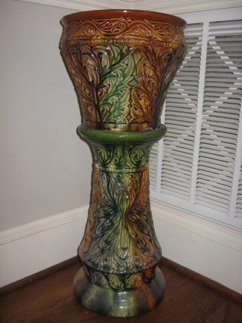 McCoy jardiniere and pedestal - good condition!
