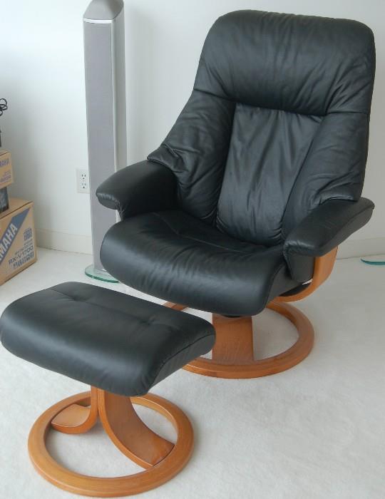 Hjellegjerde Chair and Ottoman