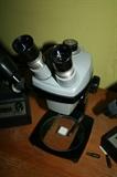 Bausch & Lomb AVB-73 Binocular Microscope