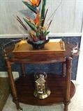 2-shelf decorative cart