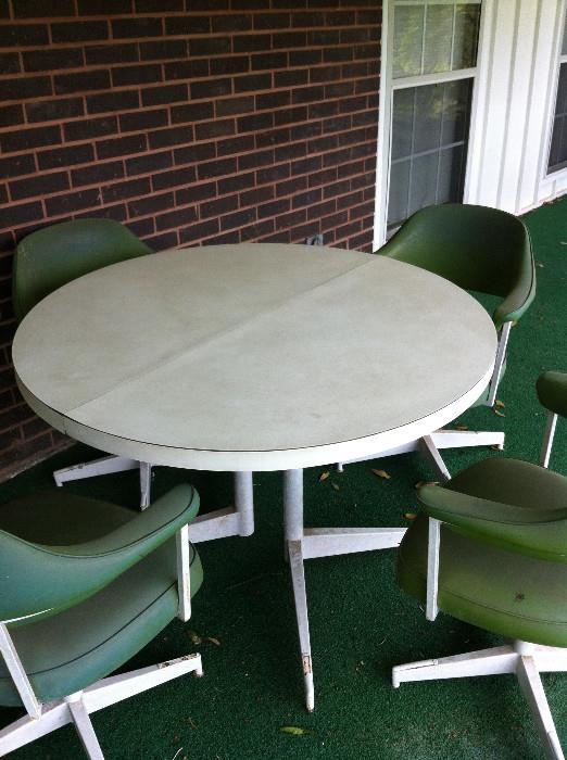            mid-century modern patio table & chairs