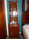 nice small display cabinet