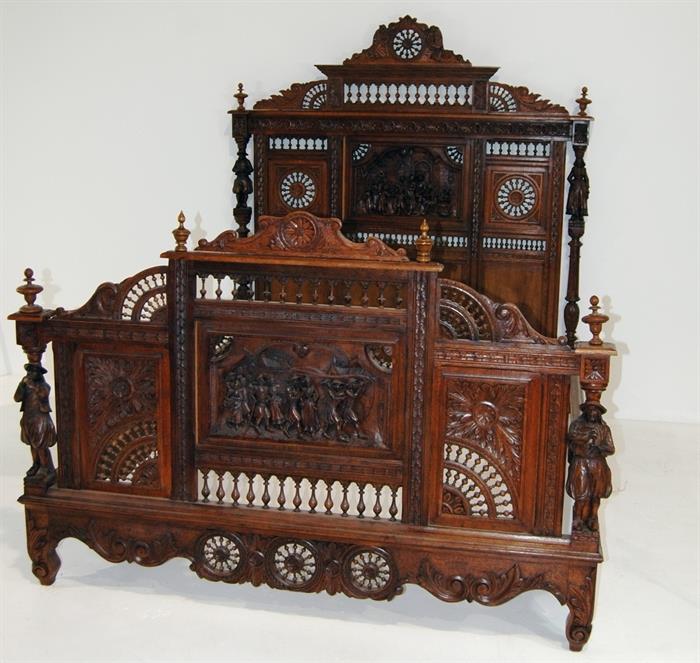 Continental carved bed