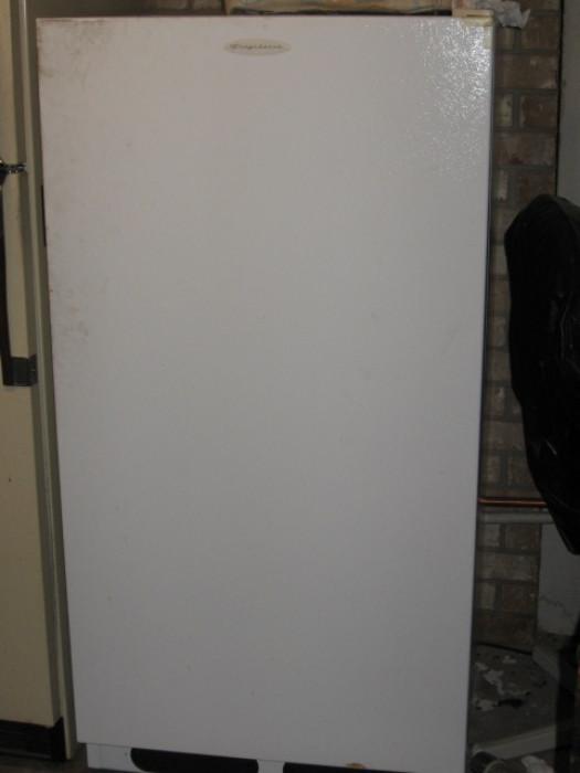 Frigidaire freezer 2007 excellent condition