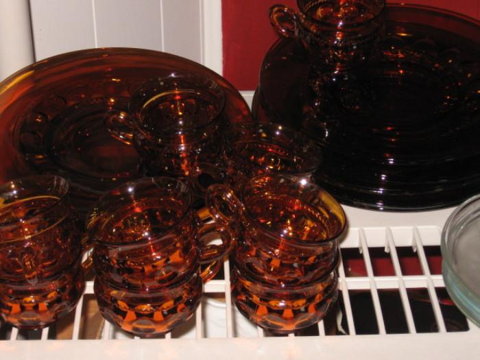 vintage matching amber glass cups and plates 20 pieces total
