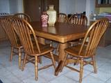 Fish Furniture Like new, Banquet Pedestal Table by Cochrane Furniture
