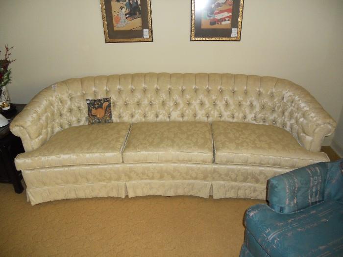 Early American Tufted back Sofa