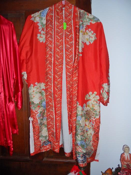 100% Silk Robe--absolutely beautiful