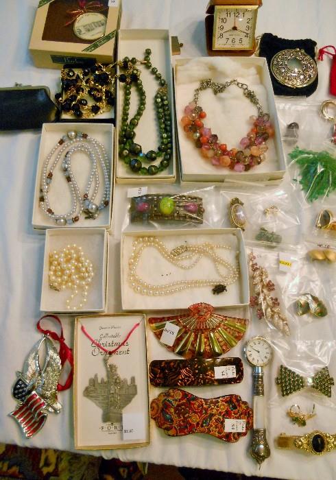 Ladies Jewelry and Brooches – Many more items available including some gold and sterling 