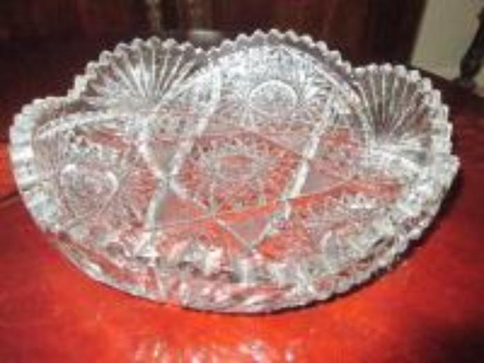 Beautiful Cut Crystal Dish with Saw Tooth Rim & Star Pattern - Intricate pattern reflects light beautifully
