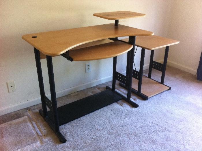 Metal and wood computer desk, 2 pieces.