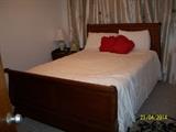 Queen size bed 6 months old