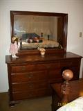 9 drawer dresser with mirror